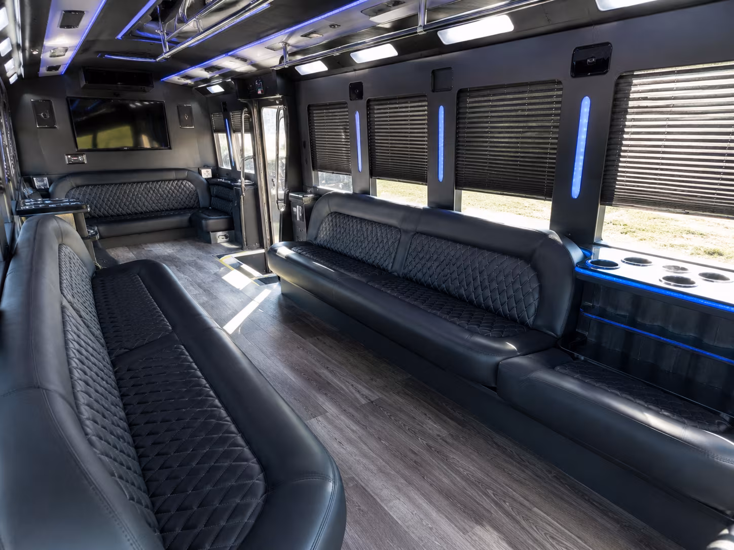 Apopka Birthday, Sweet 16, & Quinceañera Party Bus Rentals