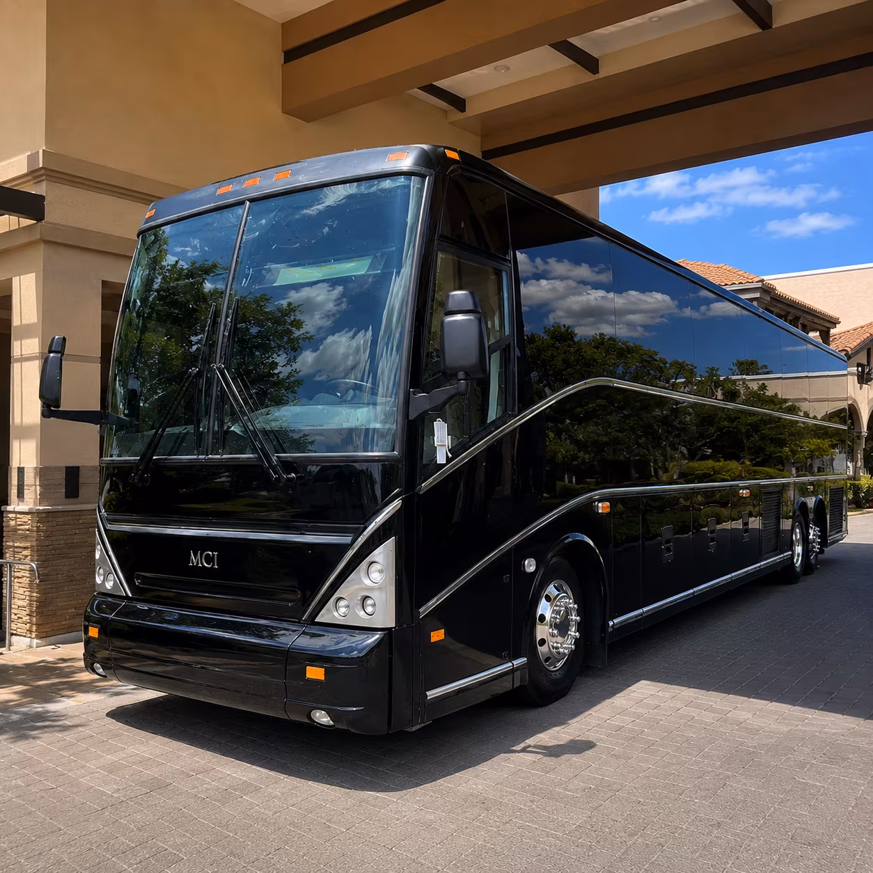 Orlando Airport Shuttle & Transportation party bus exterior